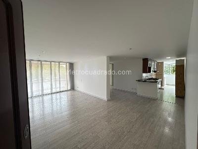 Apartamento de 3 alcobas en venta en Los Balsos 1, Medellín, 94 m² · foto 5 de 20