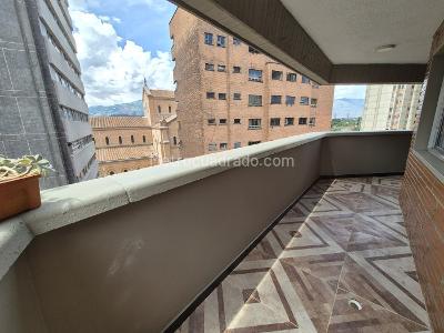 Apartamento en venta en La Candelaria, Medellín · foto 3 de 20