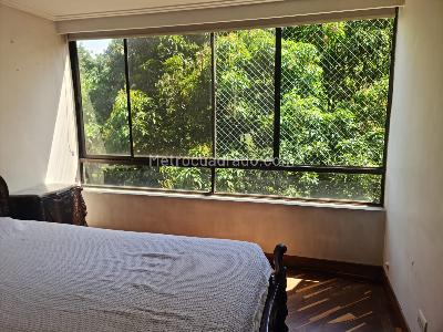 Apartamento en venta en El Tesoro, Medellín · foto 9 de 15