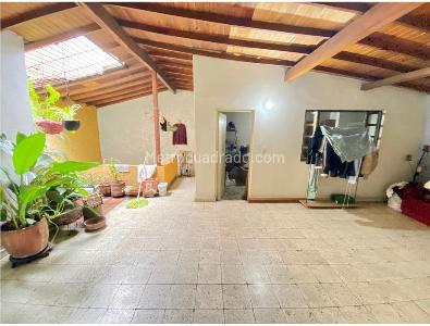 Casa de 5 alcobas en venta en Santa Lucia, Medellín, 176 m² · foto 12 de 20