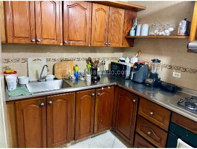 Casa de 5 alcobas en venta en Santa Lucia, Medellín, 176 m² · foto 4 de 20