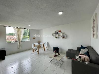 Apartamento de 2 alcobas en venta en Prado, Medellín, 56 m² · foto 4 de 10