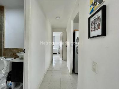 Apartamento de 2 alcobas en venta en Prado, Medellín, 56 m² · foto 9 de 10