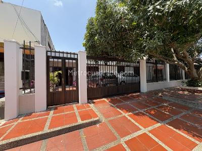 Casa en venta en Ciudad Jardin, Barranquilla · foto 2 de 20