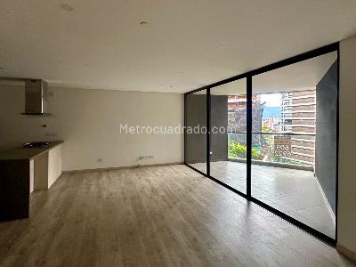 Apartamento de 2 alcobas en venta en Altos Del Poblado, Medellín, 81 m² · foto 4 de 11