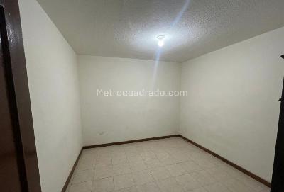 Apartamento de 2 alcobas en arriendo en Britalita, Bogotá, 50 m² · foto 4 de 6