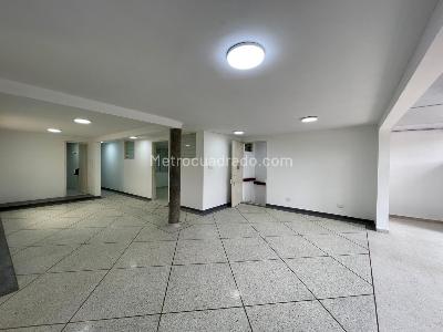 Casa de 5 alcobas en venta en San Vicente, Cali, 222 m² · foto 3 de 20