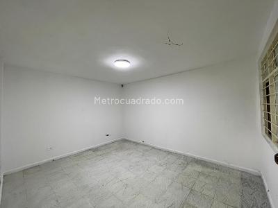 Casa de 5 alcobas en venta en San Vicente, Cali, 222 m² · foto 17 de 20