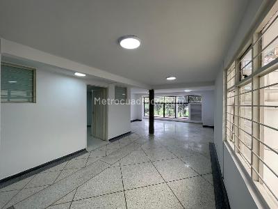 Casa de 5 alcobas en venta en San Vicente, Cali, 222 m² · foto 19 de 20