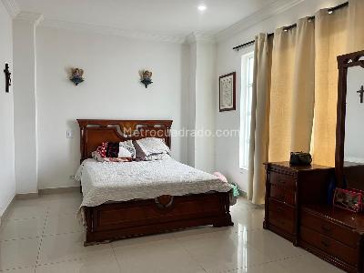 Apartamento de 3 alcobas en venta en Urbanizacion Campestre, Palmira, 125 m² · foto 8 de 18