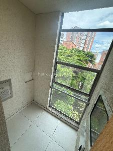 Apartamento de 3 alcobas en venta en Laureles, Medellín, 103 m² · foto 4 de 15