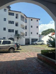 Apartamento en venta en Valle Del Lili, Cali · foto 6 de 17