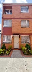 Casa de 3 alcobas en venta en Las Delicias, Bogotá, 70 m² · foto 2 de 15