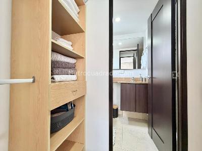 Apartamento de 1 alcoba en arriendo en Los Balsos 2, Medellín, 55 m² · foto 8 de 10