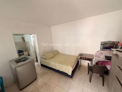 Casa de 5 alcobas en venta en Otros, Cali, 246 m² · foto 2 de 12