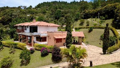 Casa de 5 alcobas en venta en Norteamerica, Bello, 580 m² · foto 5 de 20