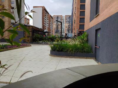 Apartamento de 3 alcobas en venta en Ciudad Del Rio, Medellín, 130 m² · foto 5 de 13