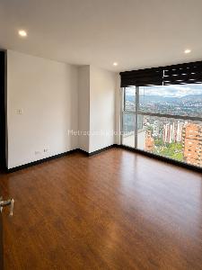 Apartamento de 4 alcobas en venta en Las Lomitas, Sabaneta, 122 m² · foto 9 de 16