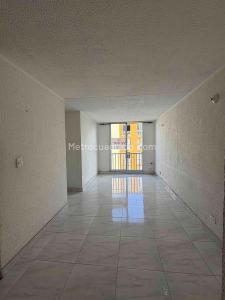 Apartamento de 3 alcobas en venta en Los Guayacanes, Cali, 54 m² · foto 2 de 13
