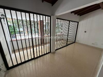 Casa de 3 alcobas en venta en La Castellana, Medellín, 150 m² · foto 7 de 18