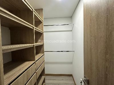 Apartamento de 3 alcobas en venta en Alto De Las Palmas, Medellín, 100 m² · foto 9 de 15