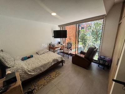 Casa de 5 alcobas en venta en El Tesoro, Medellín, 248 m² · foto 15 de 20