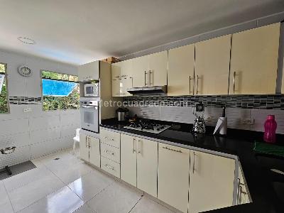 Apartamento en venta en Normandia, Cali · foto 4 de 17