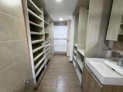 Casa de 4 alcobas en venta en Ciudad Pacifica, Cali, 143 m² · foto 11 de 19