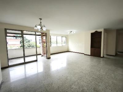 Apartamento de 3 alcobas en venta en Conquistadores, Medellín, 142 m² · foto 12 de 20
