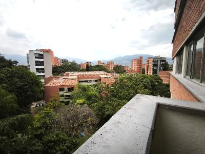 Apartamento de 3 alcobas en venta en Conquistadores, Medellín, 142 m² · foto 14 de 20