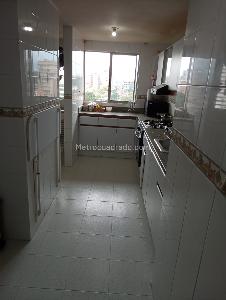 Apartamento en venta en Laureles, Medellín · foto 4 de 19