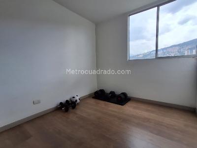 Apartamento de 3 alcobas en venta en San German, Medellín, 82 m² · foto 11 de 12