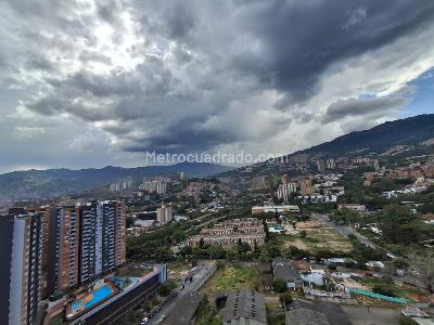 Apartamento de 3 alcobas en venta en San German, Medellín, 82 m² · foto 3 de 12