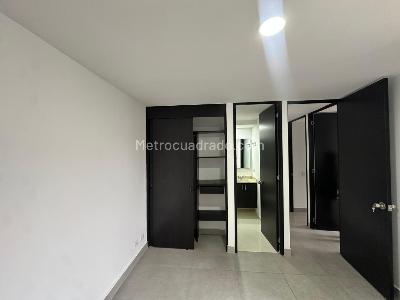 Apartamento de 3 alcobas en venta en Ciudad Del Rio, Medellín, 74 m² · foto 7 de 10