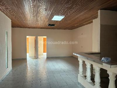 Apartamento de 3 alcobas en venta en Centenario, Girardot, 104 m² · foto 4 de 13