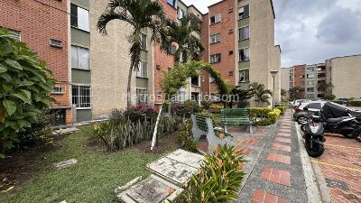 Apartamento en venta en Manzanares, Cali · foto 2 de 20