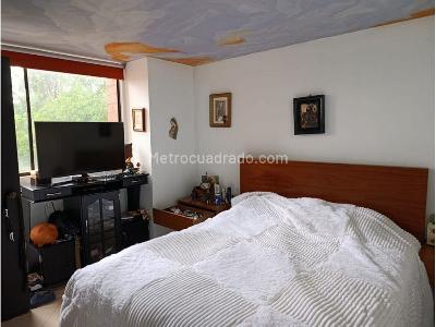 Apartamento en venta en Loma Del Indio, Medellín · foto 8 de 17