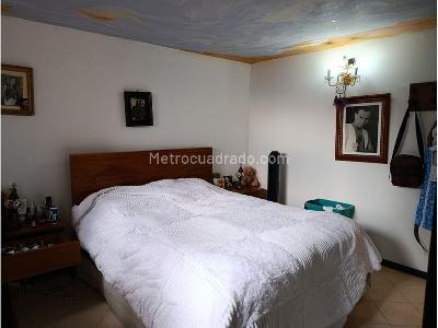 Apartamento en venta en Loma Del Indio, Medellín · foto 9 de 17