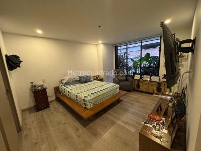 Apartamento en venta en Altos Del Poblado, Medellín · foto 4 de 16