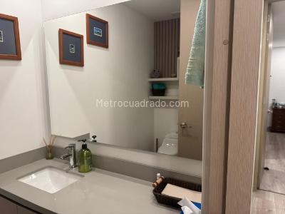 Apartamento en venta en Altos Del Poblado, Medellín · foto 6 de 16