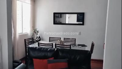 Apartamento de 3 alcobas en venta en Madelena, Bogotá, 67 m² · foto 2 de 9