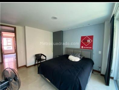 Apartamento de 5 alcobas en venta en Laureles, Medellín, 129 m² · foto 9 de 16