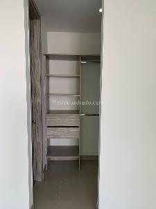 Apartamento de 1 alcoba en venta en El Ingenio, Cali, 70 m² · foto 3 de 16