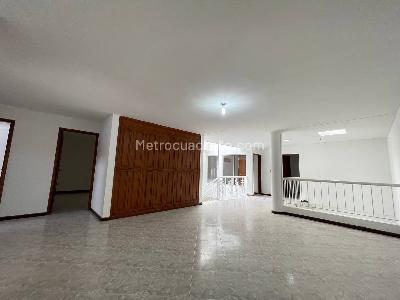 Casa de 5 alcobas en venta en El Ingenio, Cali, 250 m² · foto 19 de 20