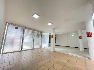 Casa de 5 alcobas en venta en El Ingenio, Cali, 250 m² · foto 2 de 20