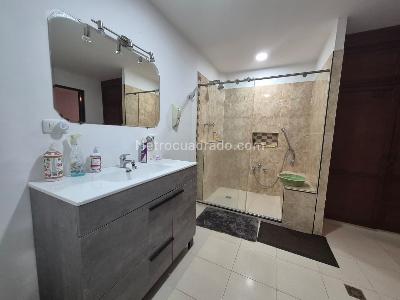 Casa de 5 alcobas en venta en Melendez, Cali, 350 m² · foto 9 de 11