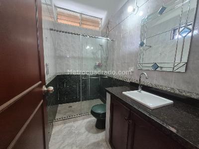 Casa de 5 alcobas en venta en Melendez, Cali, 350 m² · foto 10 de 11