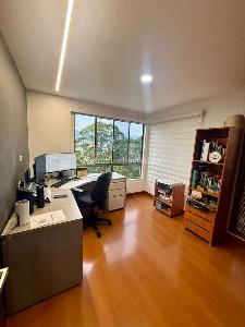 Apartamento en venta en El Campestre, Medellín · foto 3 de 14