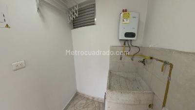 Apartamento de 3 alcobas en venta en Vereda El Porvenir, Itagüí, 55 m² · foto 8 de 10