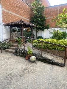 Casa de 5 alcobas en venta en Laureles, Medellín, 390 m² · foto 13 de 14